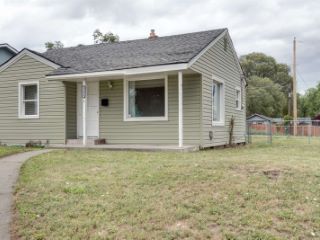 Foreclosed Home - 3204 N LACEY ST, 99207