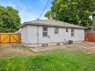 Foreclosed Home - 818 E COURTLAND AVE, 99207