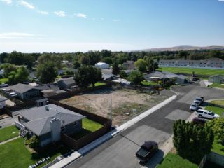 Foreclosed Home - 401 S QUILLAN PL, 99336