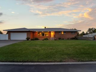 Foreclosed Home - 6730 W WILLAMETTE AVE, 99336
