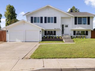 Foreclosed Home - 8133 W HOOD AVE, 99336