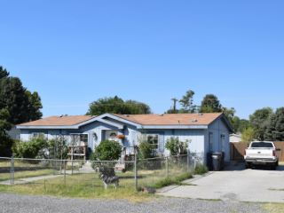 Foreclosed Home - 685 N 58TH AVE, 99353
