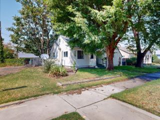 Foreclosed Home - 401 E PINE ST, 99362